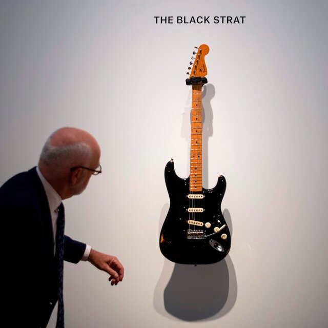 In this episode of the Fret Files Podcast, Eric and Nat report a few guitar news stories including David Gilmour's famous Black Fender Stratocaster being sold at auction this week. Then we take listener questions regarding broken truss rod repair, Tele wiring, glue recommendations, string breakage, and short scale length intonation problems.